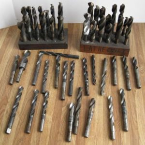 DRILL BITS LARGE ASSORTMENT UF SIZES