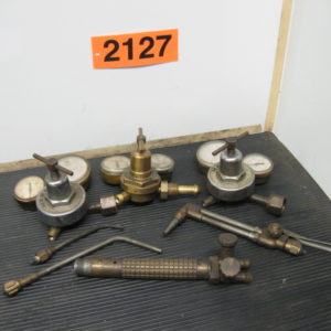 ASSORTMENT OF GAGES & TORCH PARTS